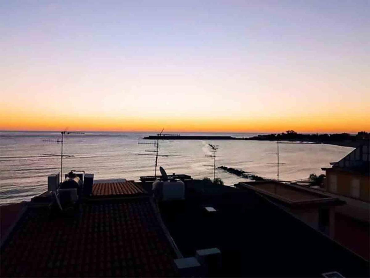 Naxos 101 Apartment A Due Passi Dal Mare Giardini Naxos Exterior photo